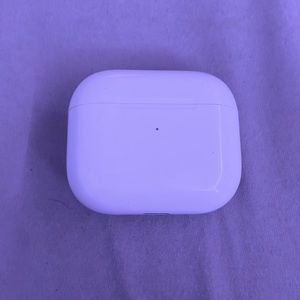 Apple AirPod pro (3rd gen) charging case